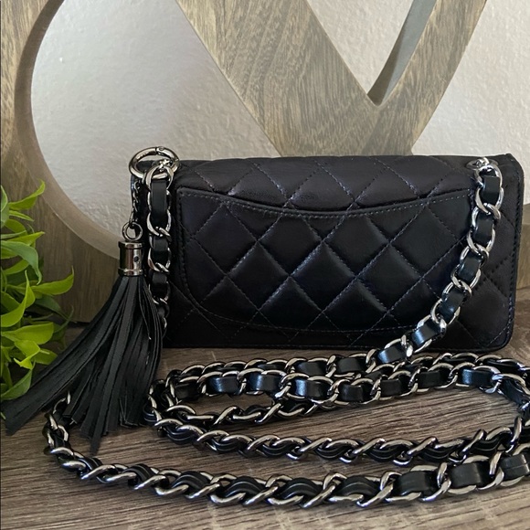 🖤⛓ Chanel Quilted Wallet on a Chain WOC Revamp GUNMETAL Crossbody Rhodium - Picture 2 of 12
